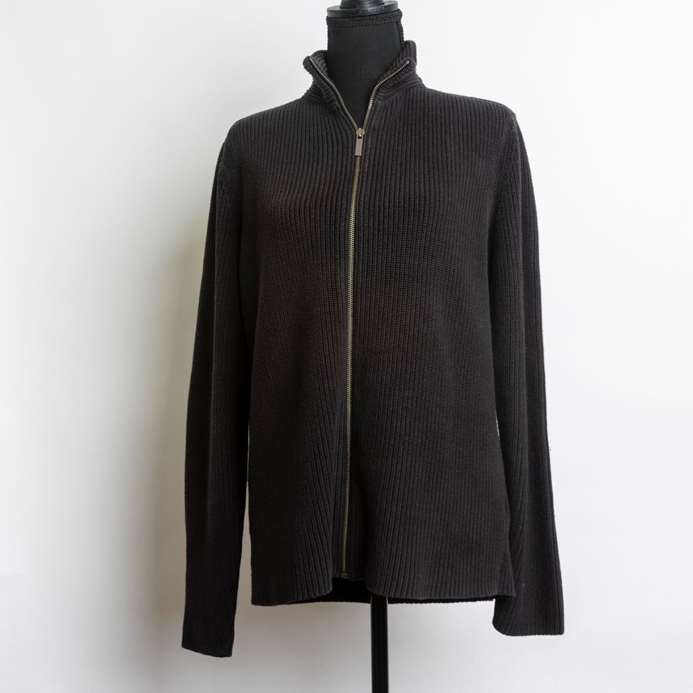 Kenneth Cole ribbed black sweater with zipper. Padding on elbows and shoulders.